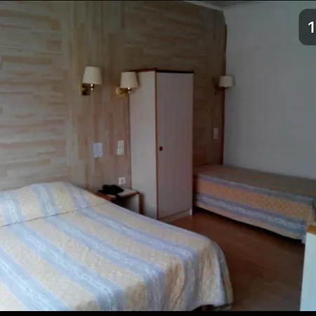 Hotel Dauphine - Centre Gare , Sejour Autonome 24h-24 - - -